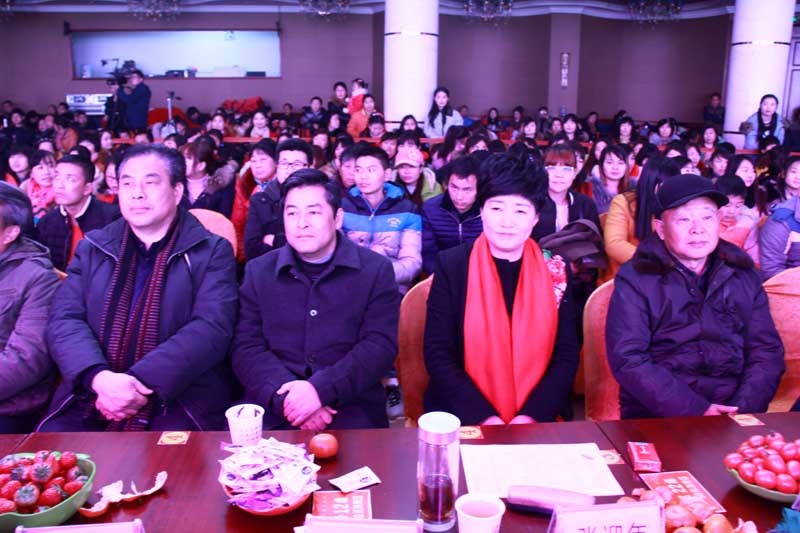 酷豆丁公司举办年度表彰暨新春联欢会