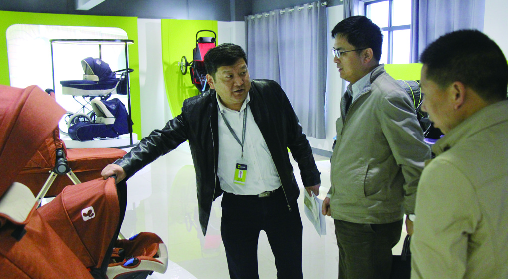 省人社厅外专局领导、金安区委常委、副区长刘长庚、六安市外专局丁局长、金安区人社局郝局长一行来公司调研工作。