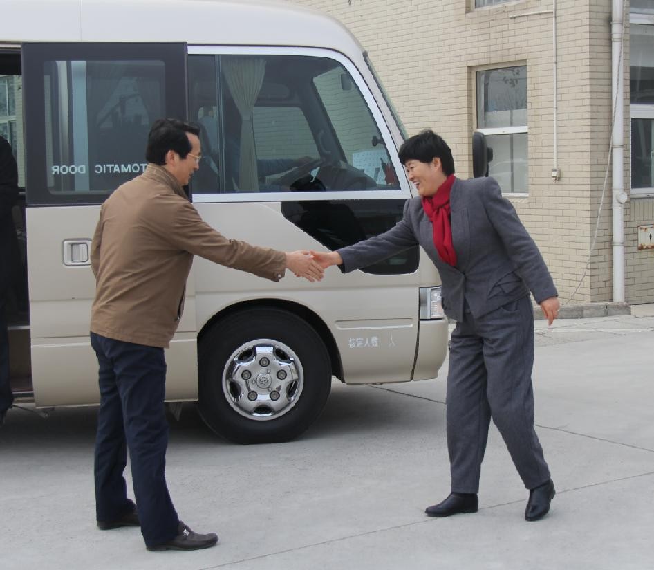 六安市委常委、副市长付新安为酷豆丁点赞,称具有“酷豆丁”特色的经济发展道路