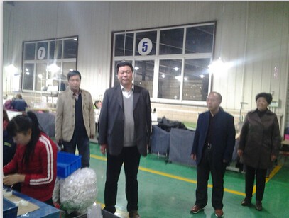 区工会王主席来酷豆丁检查指导工作