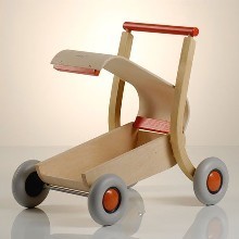 宝宝过早使用学步车 可致婴儿“O”型腿