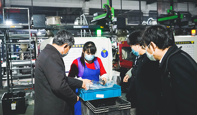 六安市人大主任王胜一行莅临酷豆丁调研指导