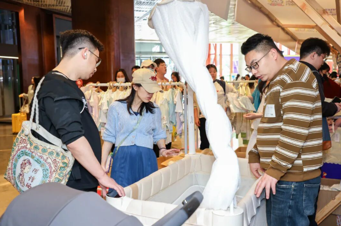 还在内卷产品、卷价格？母婴市场真正战场早已转向孕妈心智